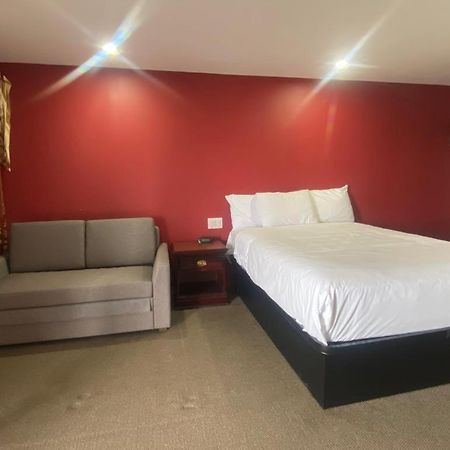 Masterson'S Motel Greater Napanee Esterno foto