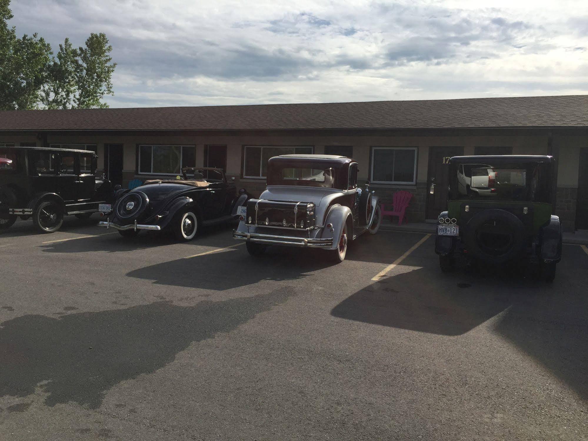 Masterson'S Motel Greater Napanee Esterno foto